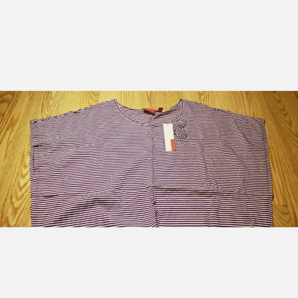 Elle Women's Short Sleeve Shirt / Top Size: Large Brand New